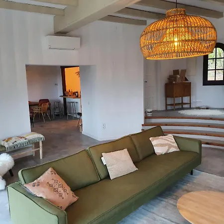 Villa Torre Cal Sada *